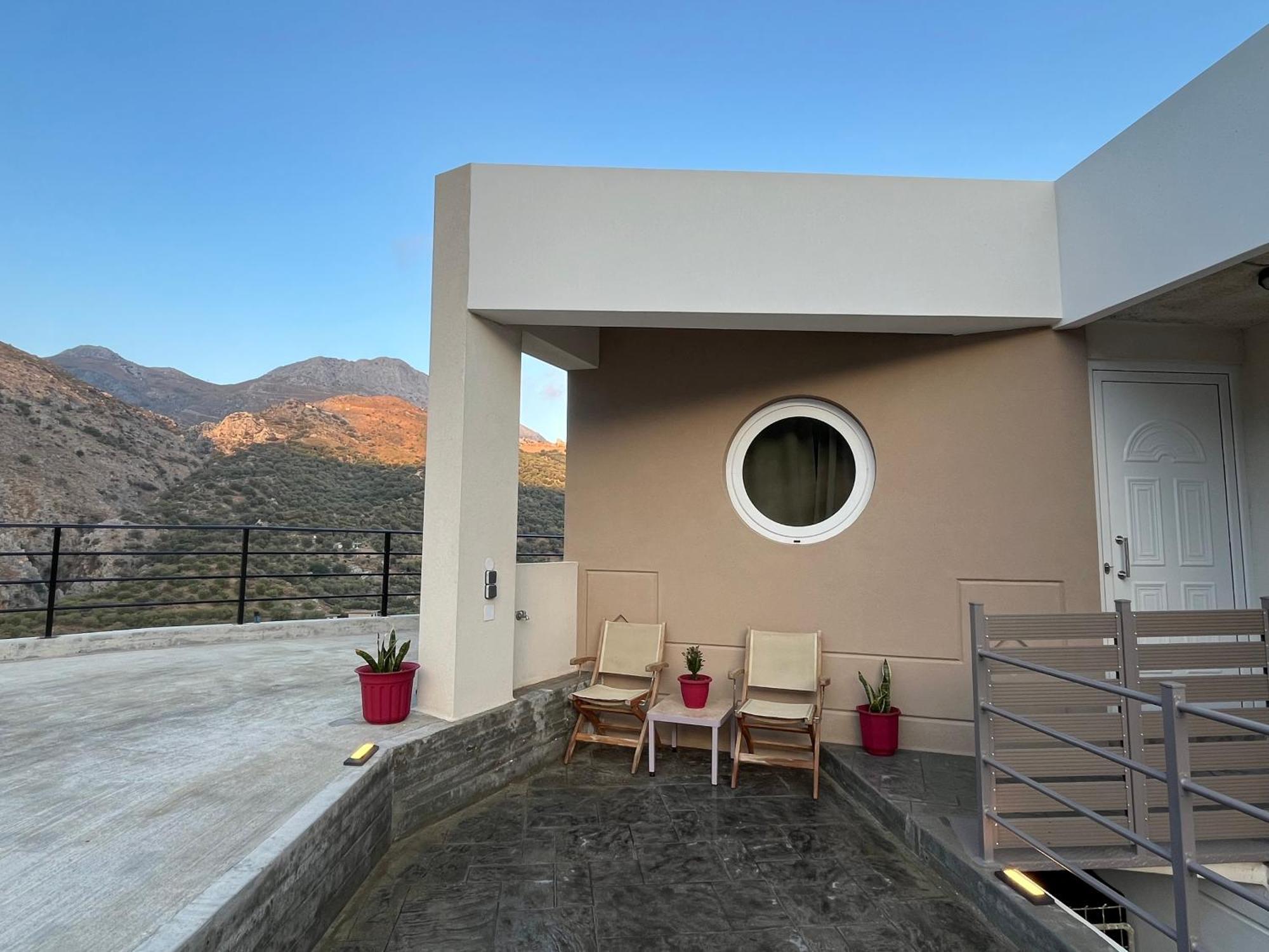 Capostango Apartments - Stunning Views Of Libyan Sea Ano Rodhakinon Екстер'єр фото